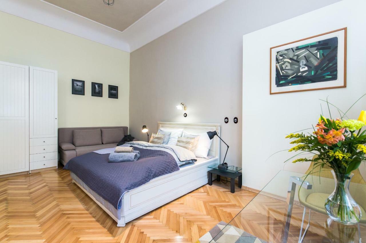 Apartment Nebovidy I - Free Parking - Terrace - Air Conditioning Prague Exterior photo