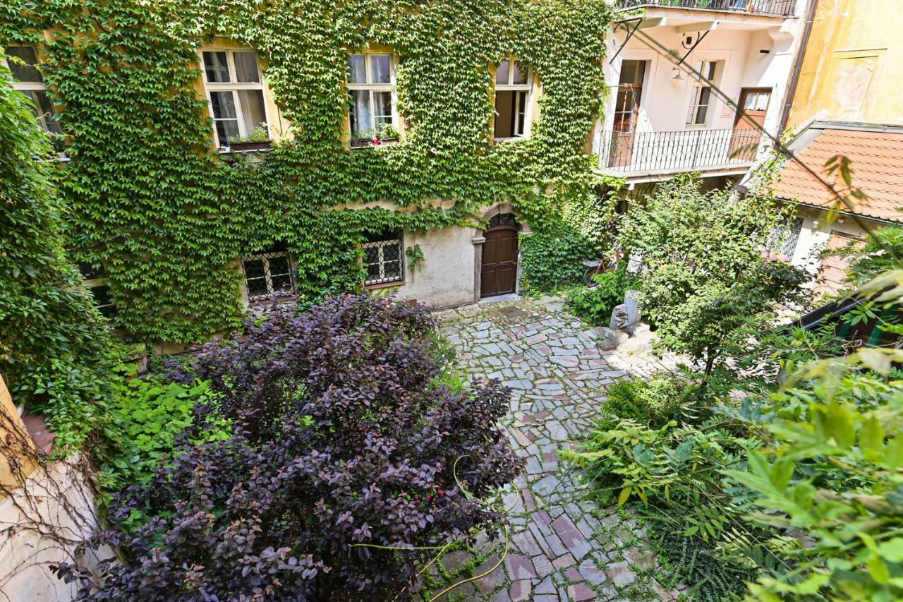 Apartment Nebovidy I - Free Parking - Terrace - Air Conditioning Prague Exterior photo